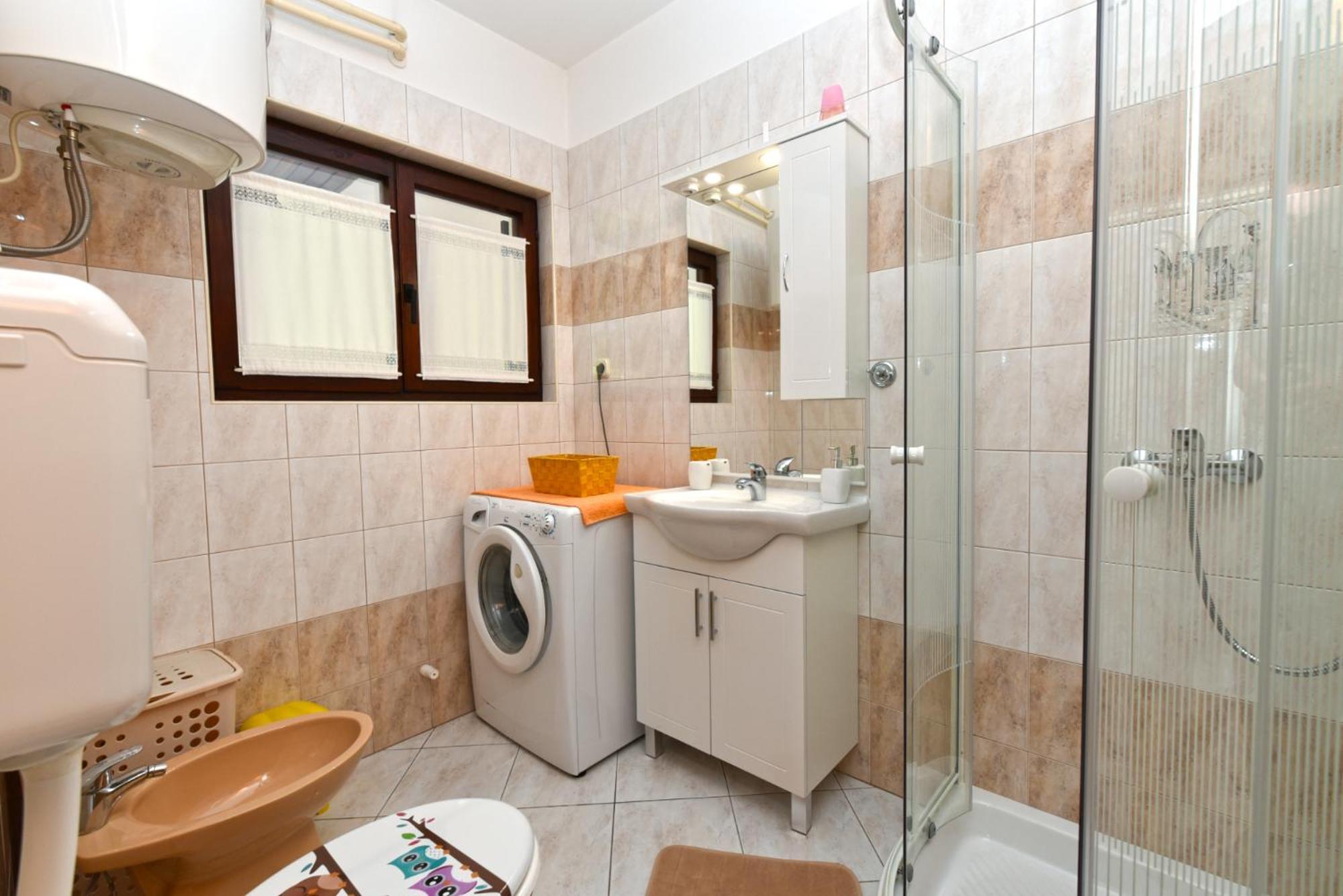 Apartments Nevina 1230 Пула Екстериор снимка