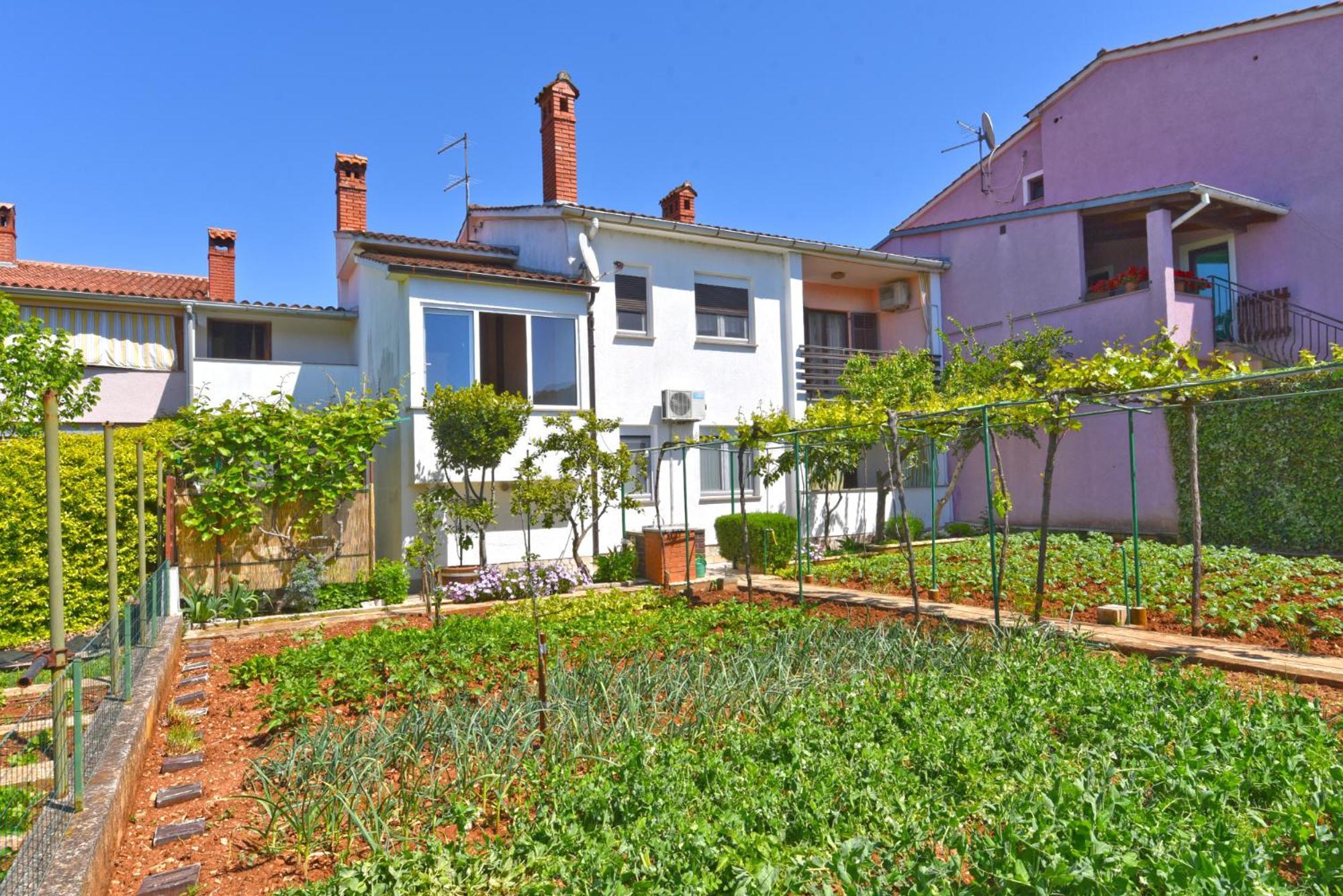Apartments Nevina 1230 Пула Екстериор снимка