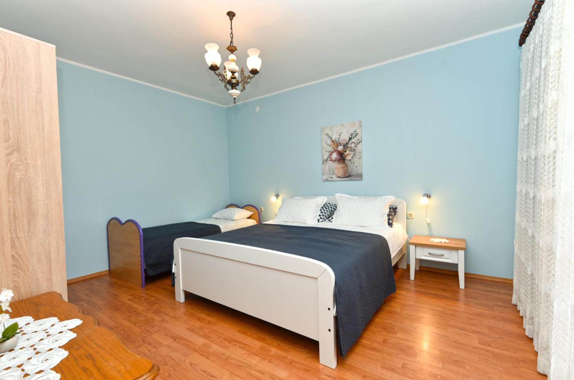 Apartments Nevina 1230 Пула Екстериор снимка